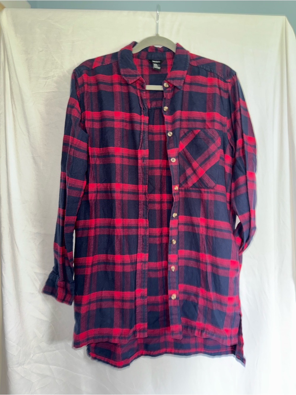 Forever 21 Red and Navy Plaid Casual Button-Down Shirt